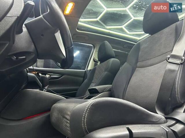 Ніссан Кашкай 2014 у Чернівцях на Automoto.ua Білий Ніссан Кашкай, об'ємом двигуна 1.6 л та пробігом 220 тис. км за 15000 $, фото 9 на Automoto.ua