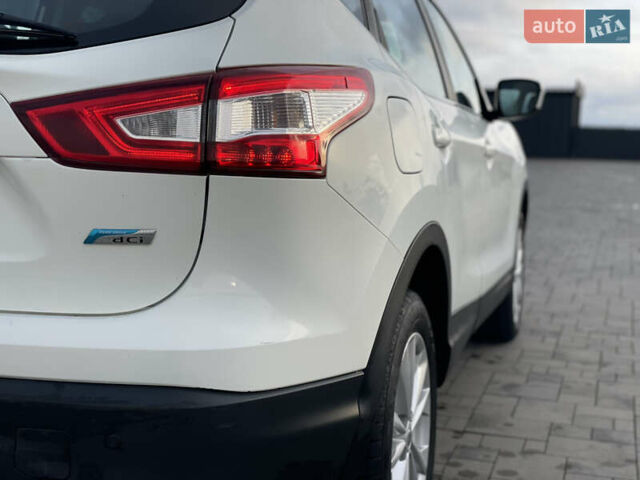 Білий Ніссан Кашкай, об'ємом двигуна 1.6 л та пробігом 238 тис. км за 13200 $, фото 20 на Automoto.ua