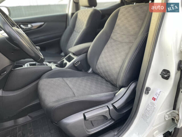 Білий Ніссан Кашкай, об'ємом двигуна 1.6 л та пробігом 238 тис. км за 13200 $, фото 31 на Automoto.ua