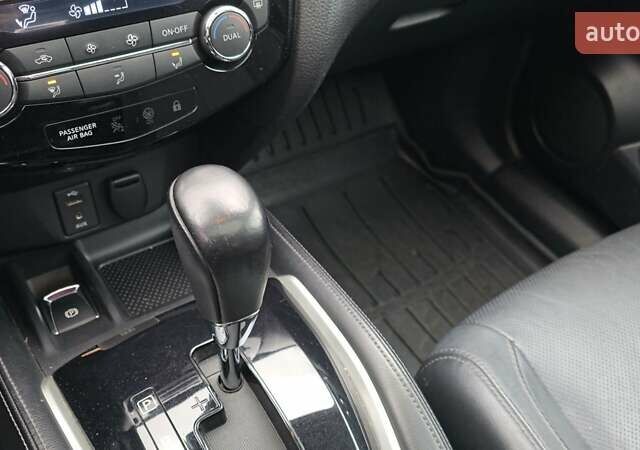 Білий Ніссан Кашкай, об'ємом двигуна 1.6 л та пробігом 103 тис. км за 16500 $, фото 17 на Automoto.ua