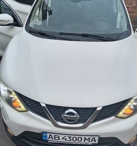 Білий Ніссан Кашкай, об'ємом двигуна 1.2 л та пробігом 191 тис. км за 11999 $, фото 6 на Automoto.ua