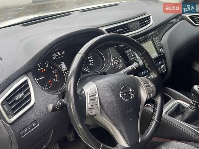 Білий Ніссан Кашкай, об'ємом двигуна 1.5 л та пробігом 220 тис. км за 16100 $, фото 15 на Automoto.ua
