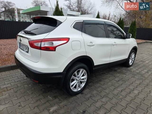 Білий Ніссан Кашкай, об'ємом двигуна 1.6 л та пробігом 174 тис. км за 13400 $, фото 6 на Automoto.ua