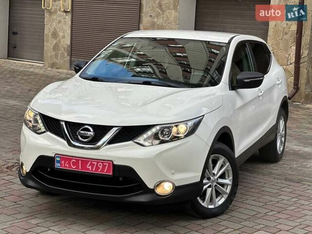 Белый Ниссан Кашкай, объемом двигателя 1.5 л и пробегом 292 тыс. км за 13899 $, фото 5 на Automoto.ua