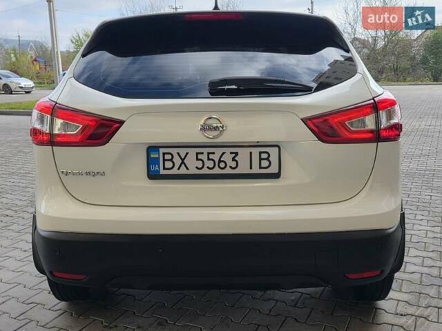 Ниссан Кашкай 2014 в Хмельницком на Automoto.ua Белый Ниссан Кашкай, объемом двигателя 2 л и пробегом 230 тыс. км за 11777 $, фото 11 на Automoto.ua