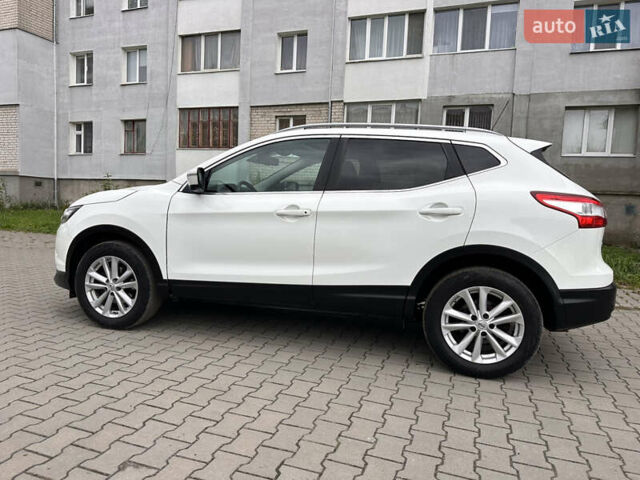 Белый Ниссан Кашкай, объемом двигателя 1.5 л и пробегом 167 тыс. км за 13800 $, фото 3 на Automoto.ua
