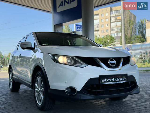 Белый Ниссан Кашкай, объемом двигателя 1.46 л и пробегом 240 тыс. км за 14299 $, фото 1 на Automoto.ua