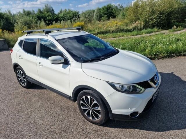 Белый Ниссан Кашкай, объемом двигателя 1.6 л и пробегом 179 тыс. км за 8200 $, фото 5 на Automoto.ua