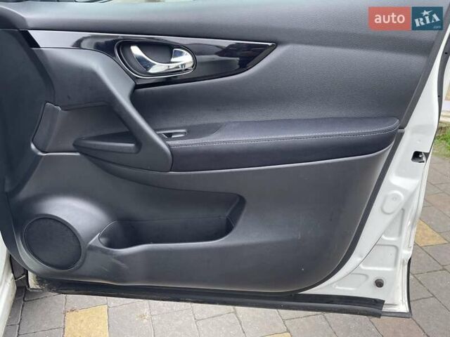 Белый Ниссан Кашкай, объемом двигателя 1.5 л и пробегом 244 тыс. км за 14999 $, фото 34 на Automoto.ua