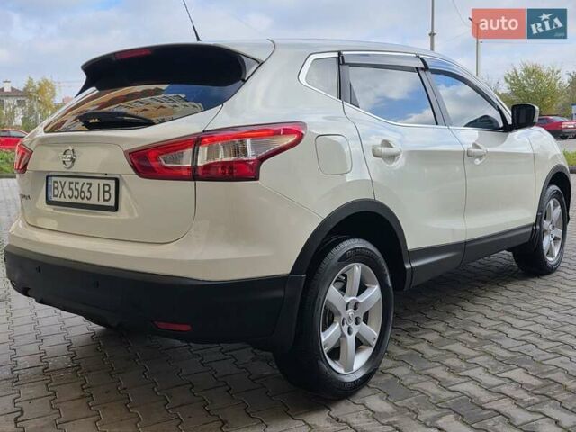 Ниссан Кашкай 2014 в Хмельницком на Automoto.ua Белый Ниссан Кашкай, объемом двигателя 2 л и пробегом 230 тыс. км за 11777 $, фото 13 на Automoto.ua