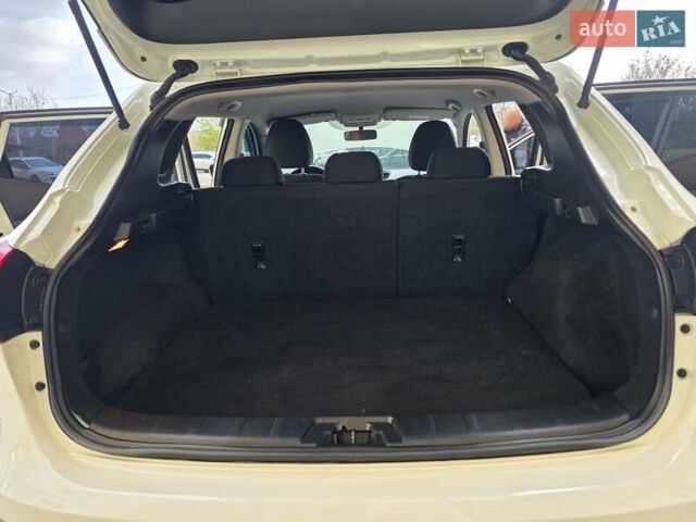 Ниссан Кашкай 2014 в Хмельницком на Automoto.ua Белый Ниссан Кашкай, объемом двигателя 2 л и пробегом 230 тыс. км за 11777 $, фото 30 на Automoto.ua