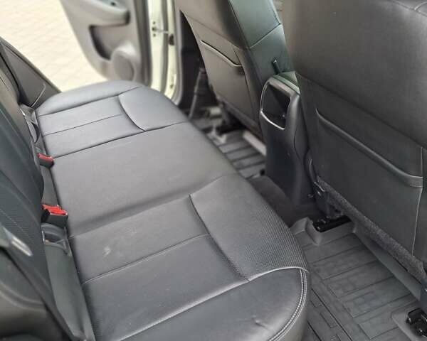 Белый Ниссан Кашкай, объемом двигателя 1.6 л и пробегом 211 тыс. км за 14600 $, фото 21 на Automoto.ua