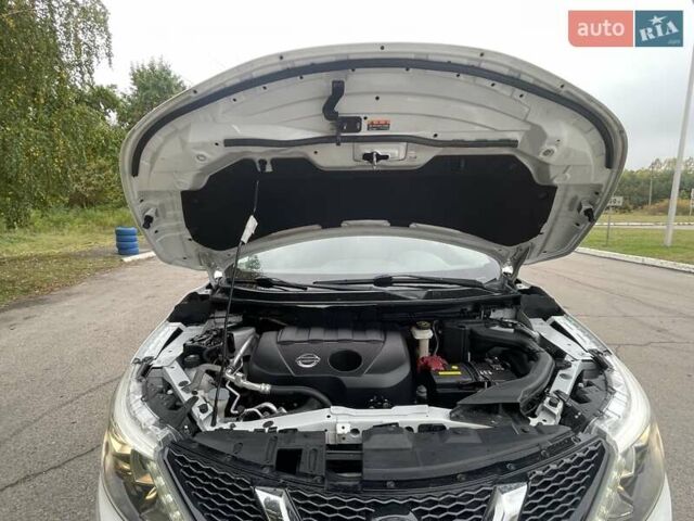 Белый Ниссан Кашкай, объемом двигателя 1.5 л и пробегом 244 тыс. км за 14900 $, фото 39 на Automoto.ua