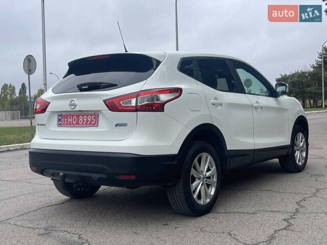 Белый Ниссан Кашкай, объемом двигателя 1.5 л и пробегом 244 тыс. км за 14900 $, фото 14 на Automoto.ua