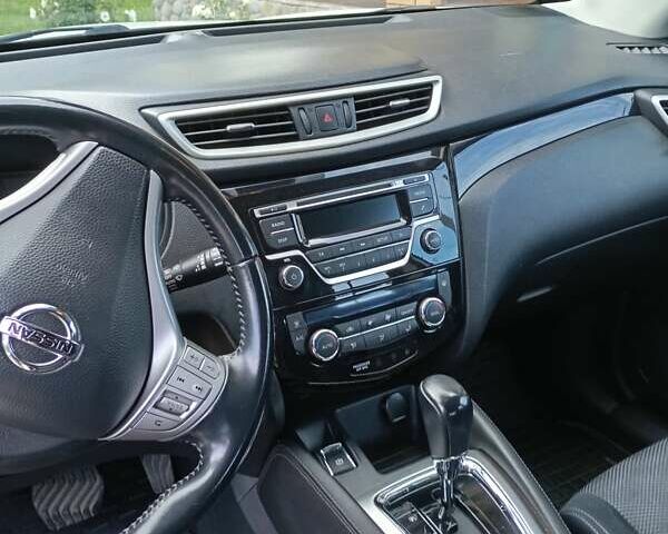 Білий Ніссан Кашкай, об'ємом двигуна 1.6 л та пробігом 154 тис. км за 14600 $, фото 4 на Automoto.ua