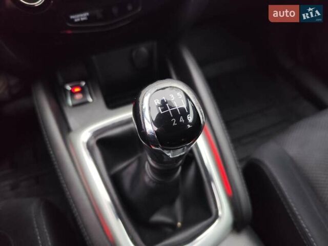 Белый Ниссан Кашкай, объемом двигателя 1.5 л и пробегом 190 тыс. км за 13990 $, фото 52 на Automoto.ua