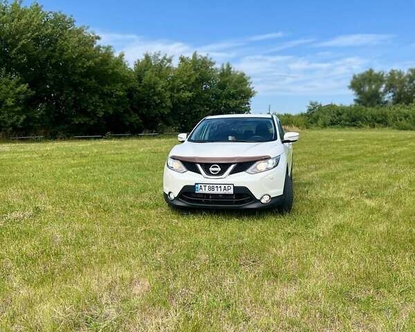 Белый Ниссан Кашкай, объемом двигателя 1.6 л и пробегом 130 тыс. км за 15200 $, фото 12 на Automoto.ua