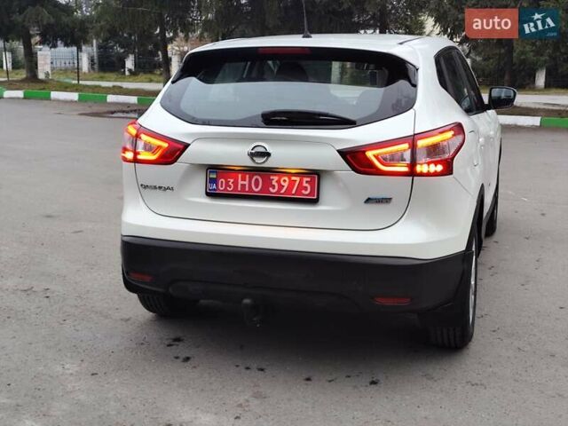 Белый Ниссан Кашкай, объемом двигателя 1.5 л и пробегом 190 тыс. км за 13990 $, фото 12 на Automoto.ua
