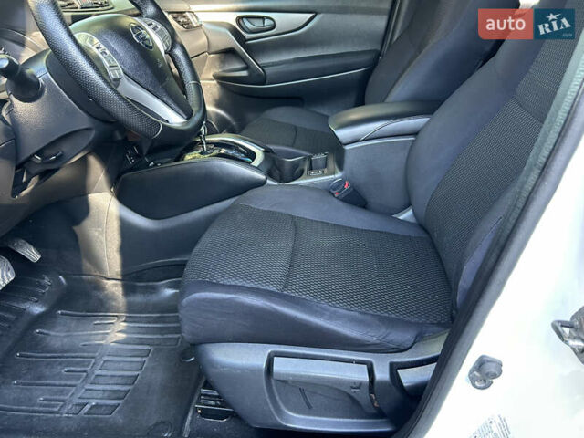 Білий Ніссан Кашкай, об'ємом двигуна 2 л та пробігом 230 тис. км за 11800 $, фото 16 на Automoto.ua