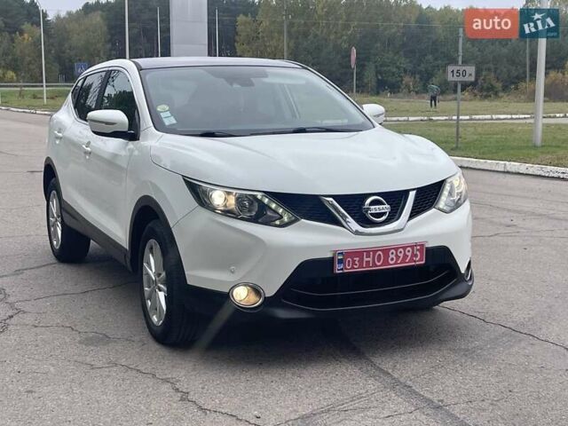 Белый Ниссан Кашкай, объемом двигателя 1.5 л и пробегом 244 тыс. км за 14900 $, фото 4 на Automoto.ua