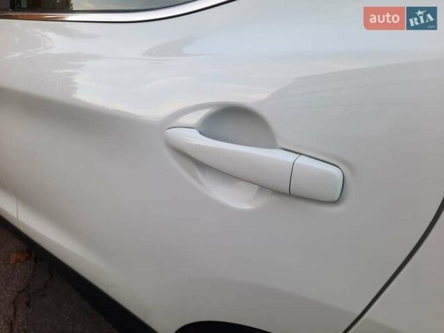 Белый Ниссан Кашкай, объемом двигателя 1.5 л и пробегом 171 тыс. км за 14800 $, фото 74 на Automoto.ua