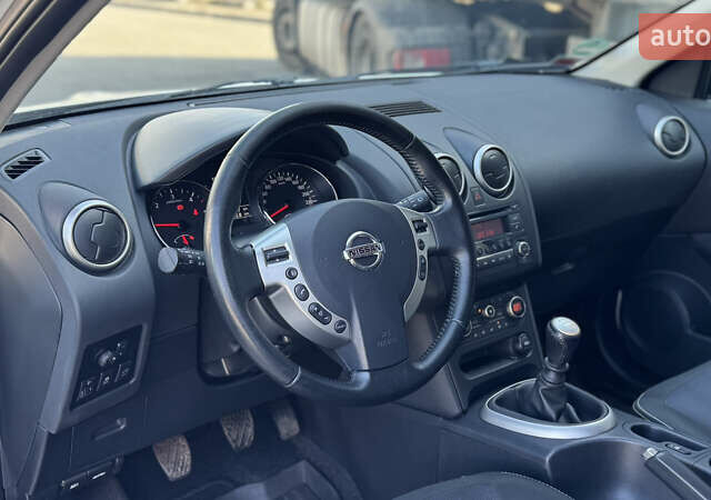 Белый Ниссан Кашкай, объемом двигателя 0 л и пробегом 165 тыс. км за 12500 $, фото 30 на Automoto.ua