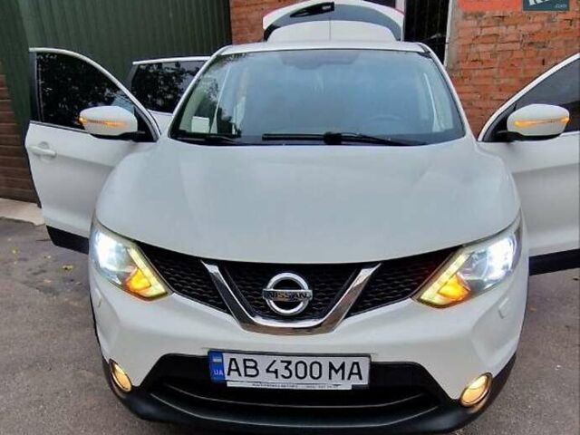 Білий Ніссан Кашкай, об'ємом двигуна 1.2 л та пробігом 191 тис. км за 11999 $, фото 8 на Automoto.ua