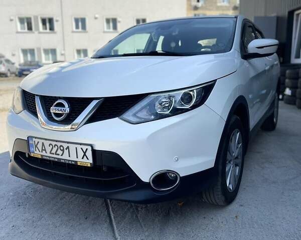 Белый Ниссан Кашкай, объемом двигателя 1.6 л и пробегом 217 тыс. км за 13900 $, фото 11 на Automoto.ua