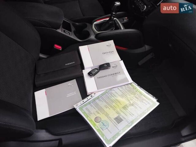 Белый Ниссан Кашкай, объемом двигателя 1.5 л и пробегом 190 тыс. км за 13990 $, фото 68 на Automoto.ua