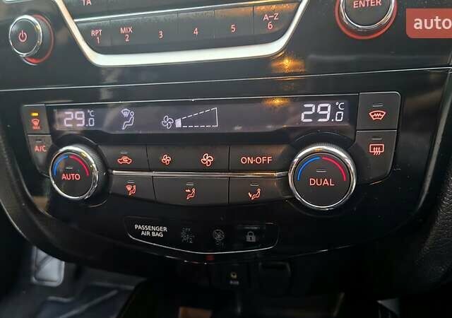 Білий Ніссан Кашкай, об'ємом двигуна 1.2 л та пробігом 191 тис. км за 12888 $, фото 23 на Automoto.ua