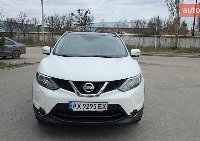 Білий Ніссан Кашкай, об'ємом двигуна 1.6 л та пробігом 103 тис. км за 16500 $, фото 2 на Automoto.ua