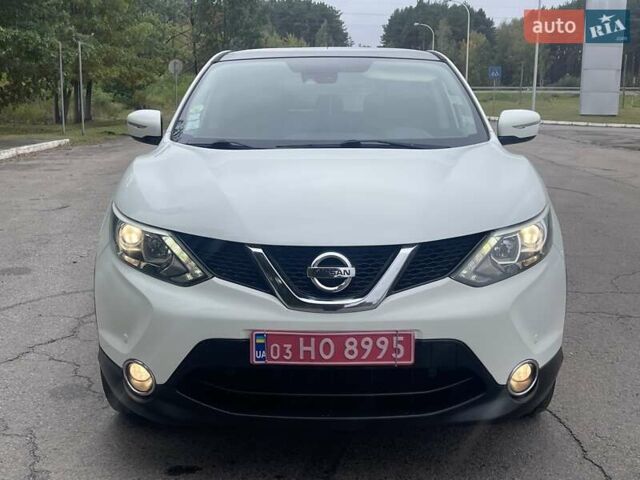 Белый Ниссан Кашкай, объемом двигателя 1.5 л и пробегом 244 тыс. км за 14900 $, фото 19 на Automoto.ua