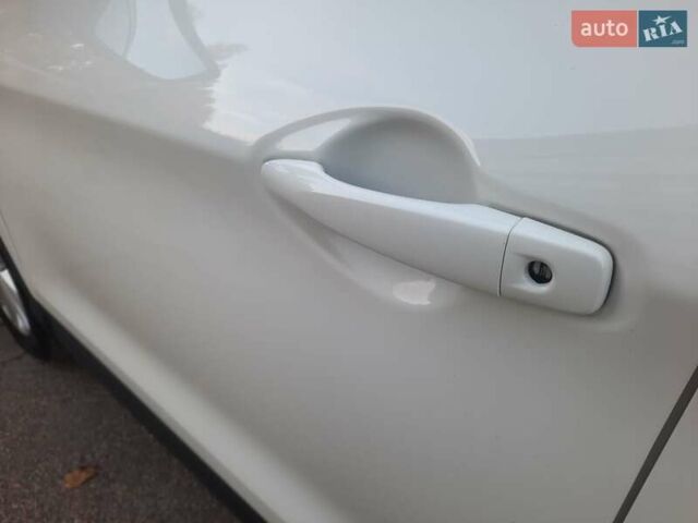 Белый Ниссан Кашкай, объемом двигателя 1.5 л и пробегом 171 тыс. км за 14800 $, фото 31 на Automoto.ua