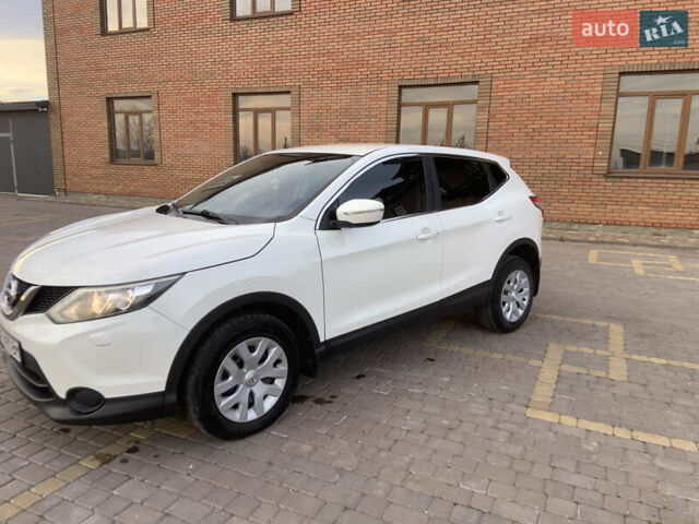 Белый Ниссан Кашкай, объемом двигателя 1.2 л и пробегом 140 тыс. км за 10850 $, фото 26 на Automoto.ua