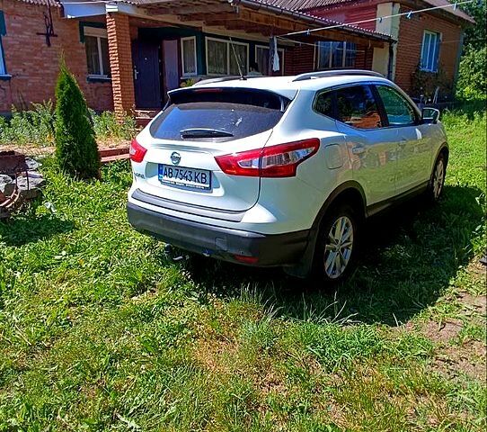 Ниссан Кашкай 2014 в Виннице на Automoto.ua Белый Ниссан Кашкай, объемом двигателя 1.6 л и пробегом 197 тыс. км за 14000 $, фото 2 на Automoto.ua