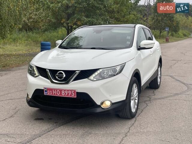Белый Ниссан Кашкай, объемом двигателя 1.5 л и пробегом 244 тыс. км за 14900 $, фото 2 на Automoto.ua
