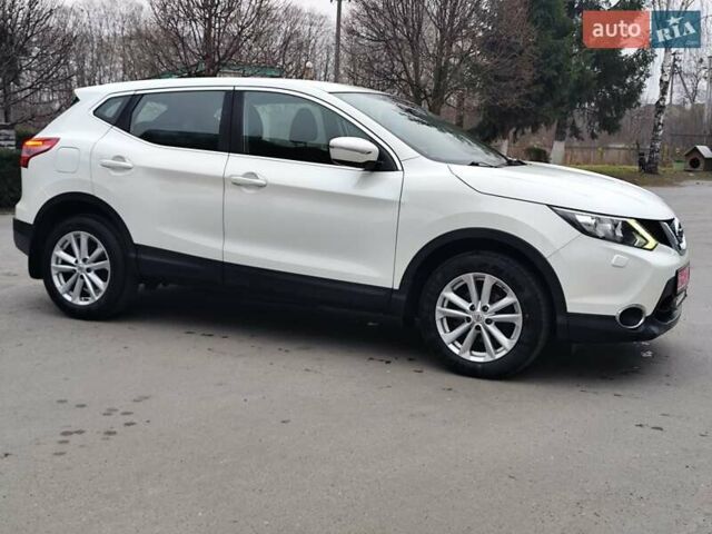 Белый Ниссан Кашкай, объемом двигателя 1.5 л и пробегом 190 тыс. км за 13990 $, фото 7 на Automoto.ua