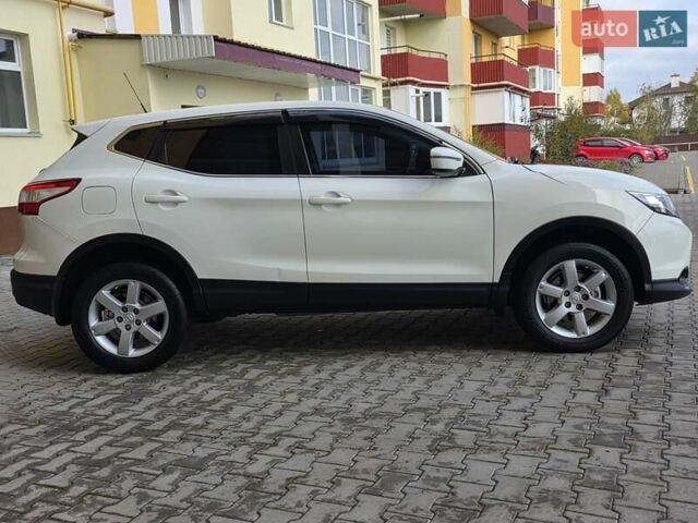 Ниссан Кашкай 2014 в Хмельницком на Automoto.ua Белый Ниссан Кашкай, объемом двигателя 2 л и пробегом 230 тыс. км за 11777 $, фото 14 на Automoto.ua