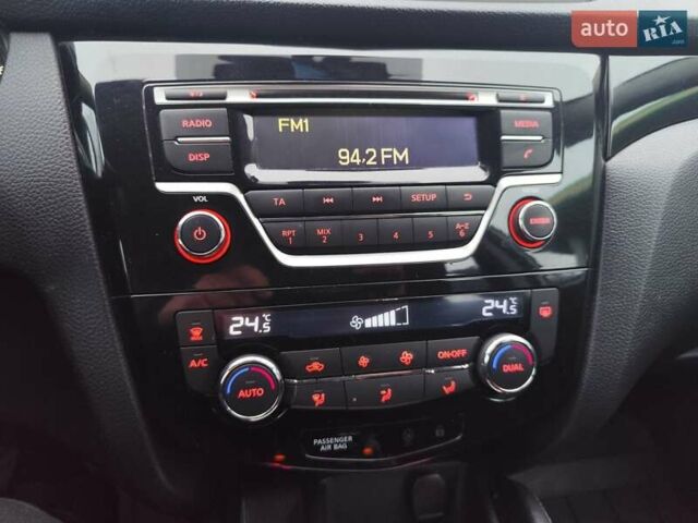 Белый Ниссан Кашкай, объемом двигателя 1.5 л и пробегом 190 тыс. км за 13990 $, фото 53 на Automoto.ua