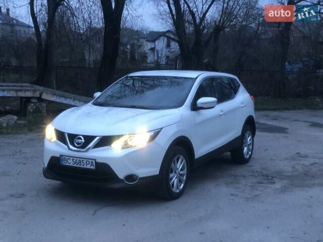 Білий Ніссан Кашкай, об'ємом двигуна 1.6 л та пробігом 150 тис. км за 15000 $, фото 13 на Automoto.ua