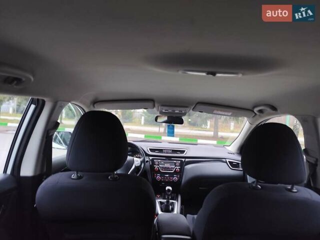 Белый Ниссан Кашкай, объемом двигателя 1.5 л и пробегом 190 тыс. км за 13990 $, фото 38 на Automoto.ua