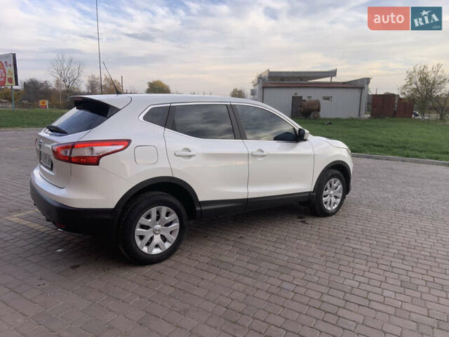 Белый Ниссан Кашкай, объемом двигателя 1.2 л и пробегом 140 тыс. км за 10850 $, фото 28 на Automoto.ua
