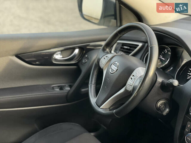 Білий Ніссан Кашкай, об'ємом двигуна 1.6 л та пробігом 238 тис. км за 13200 $, фото 10 на Automoto.ua