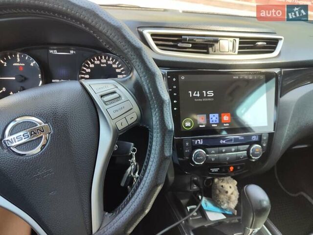 Белый Ниссан Кашкай, объемом двигателя 1.6 л и пробегом 173 тыс. км за 14000 $, фото 14 на Automoto.ua