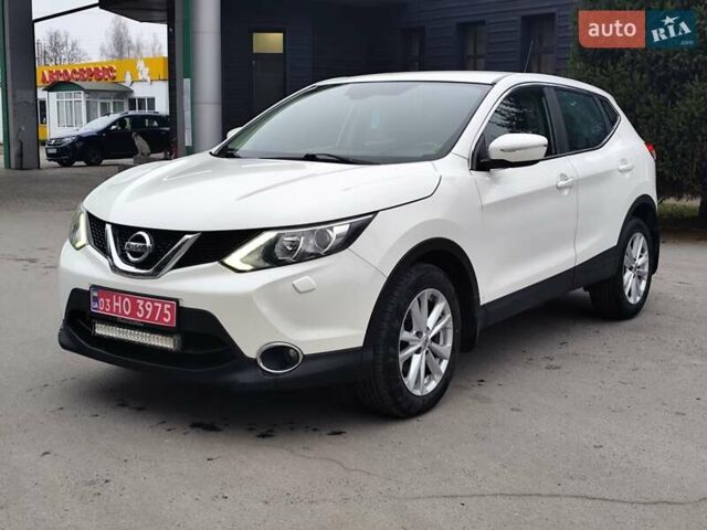 Белый Ниссан Кашкай, объемом двигателя 1.5 л и пробегом 190 тыс. км за 13990 $, фото 1 на Automoto.ua