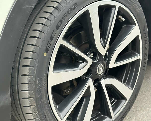 Ніссан Кашкай 2014 у Радивилове на Automoto.ua Білий Ніссан Кашкай, об'ємом двигуна 1.5 л та пробігом 193 тис. км за 14200 $, фото 9 на Automoto.ua