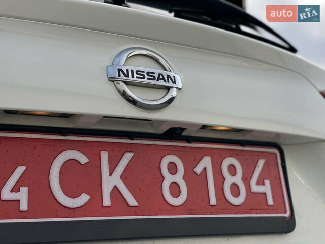Білий Ніссан Кашкай, об'ємом двигуна 1.6 л та пробігом 238 тис. км за 13200 $, фото 21 на Automoto.ua