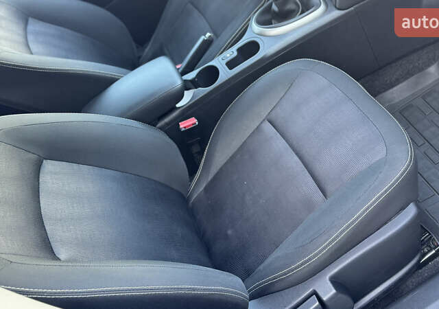 Белый Ниссан Кашкай, объемом двигателя 0 л и пробегом 165 тыс. км за 12500 $, фото 27 на Automoto.ua