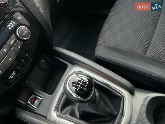 Білий Ніссан Кашкай, об'ємом двигуна 1.6 л та пробігом 238 тис. км за 13200 $, фото 40 на Automoto.ua