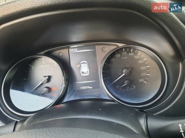 Белый Ниссан Кашкай, объемом двигателя 1.5 л и пробегом 171 тыс. км за 14800 $, фото 59 на Automoto.ua